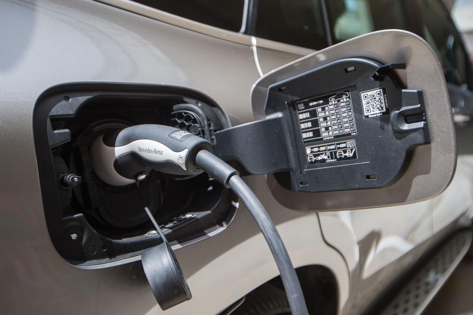 Mercedes EQC 400 | Avtor: Anže Petkovšek