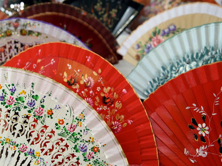 Barvite španske tržnice