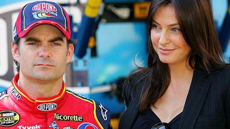 Mnogi jim zavidajo blišč, denar, predvsem pa lepa dekleta.