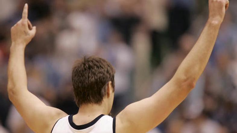 Mehmet Okur je bil za sedem točk prekratek, da bi se "včlanil" v Utahov klub 50+