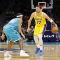 Luka Dončić Hornets Lakers
