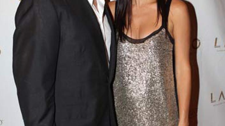 Angie in Jason imata tri hčerke.