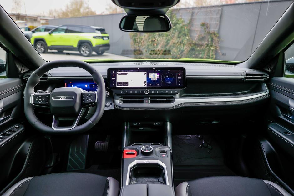 predstavitev jeep compass | Avtor: Saša Despot