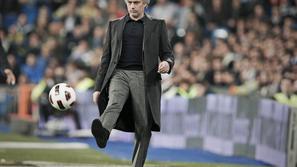 Mourinho rad dviga veliko prahu, kamor koli pride. (Foto: EPA)