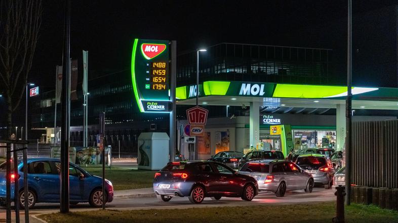 MOL bencinski servis