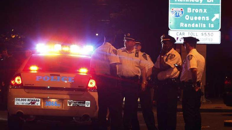 Policisti v tovornjaku niso našli nič sumljivega. (Foto: Reuters)