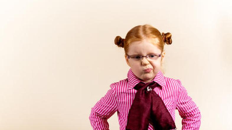 Davinia Phillips meni, da sporočilo na voščilnici diskriminira rdečelase. (Foto: