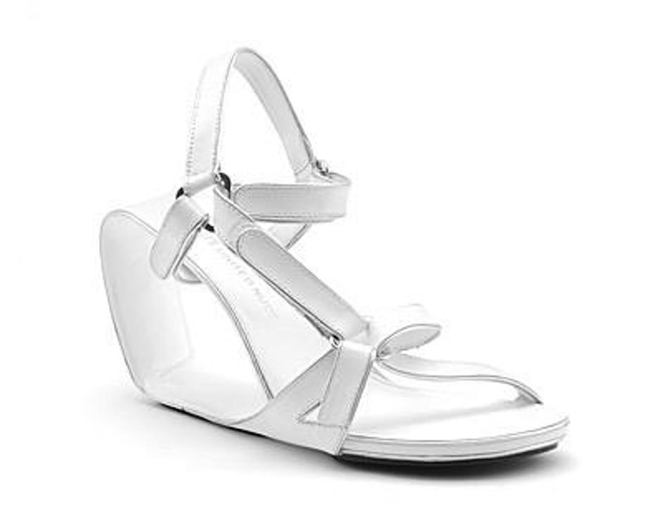 United Nude, prej 190 EUR, zdaj 171 EUR