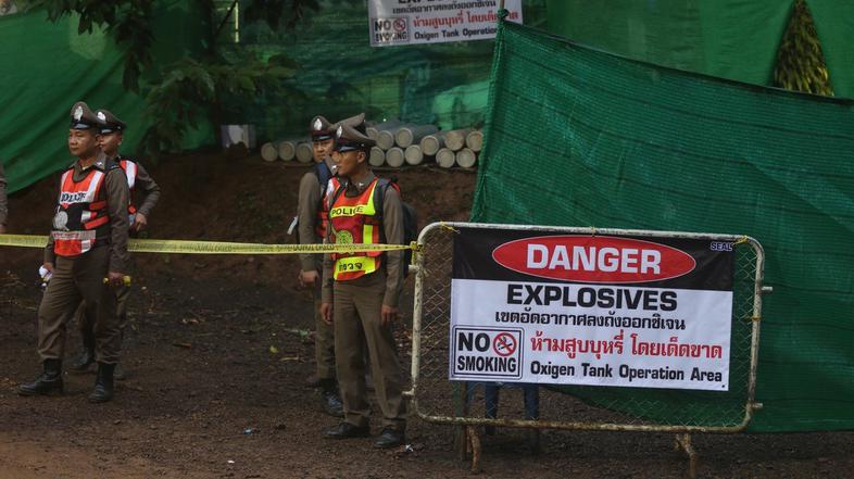 Tajska reševanje dečkov