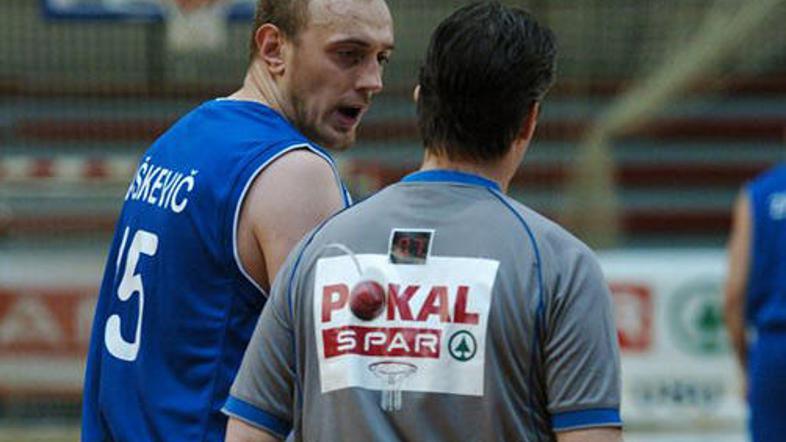 Košarkarji Heliosa bodo v finalu branili naslov.