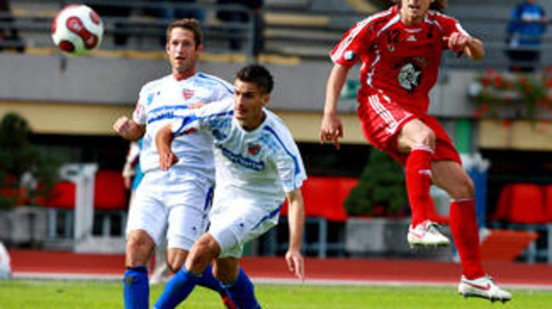 Nogometaši Interblocka so bili strelsko razpoloženi.