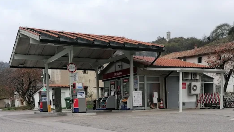 Petrol bencinska črpalka