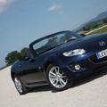 Miata je vpisana v Guinnessovo knjigo rekordov kot najbolje prodajan roadster vs