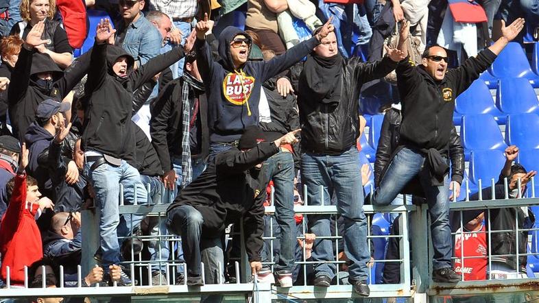 navijači navijač Genoa Siena Luigi Ferraris stadion incident izgredi