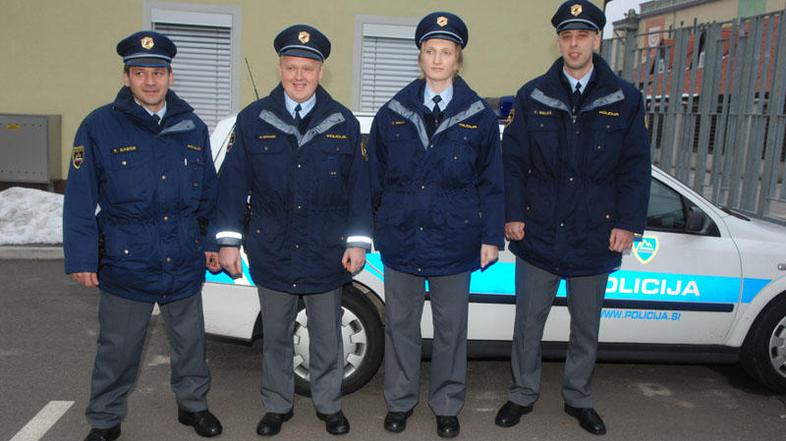 Policisti, ki so kolegu rešili življenje. (Foto: PP Lendava)