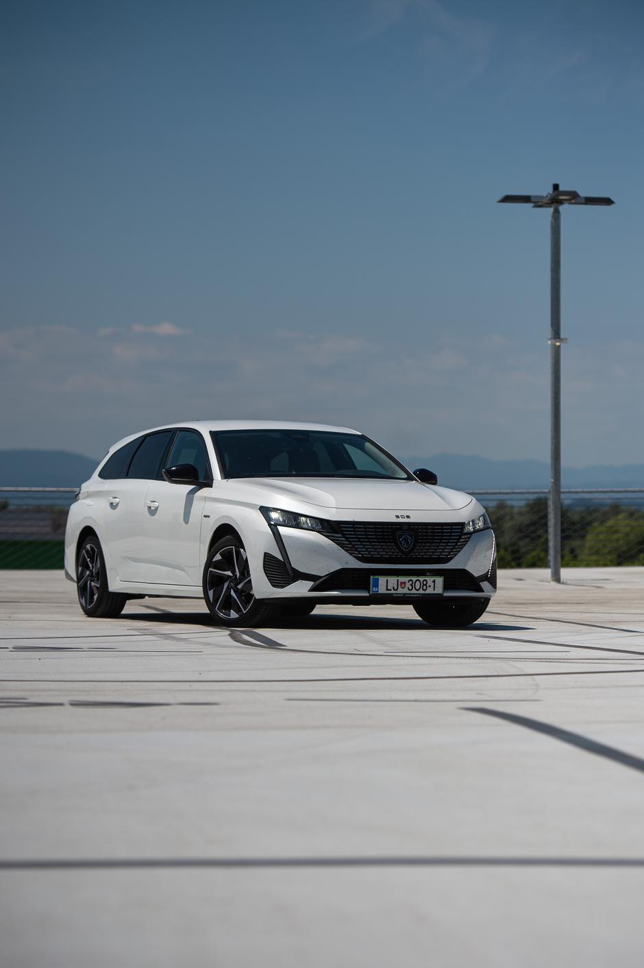 Peugeot 308 Hybrid | Avtor: Anže Petkovšek