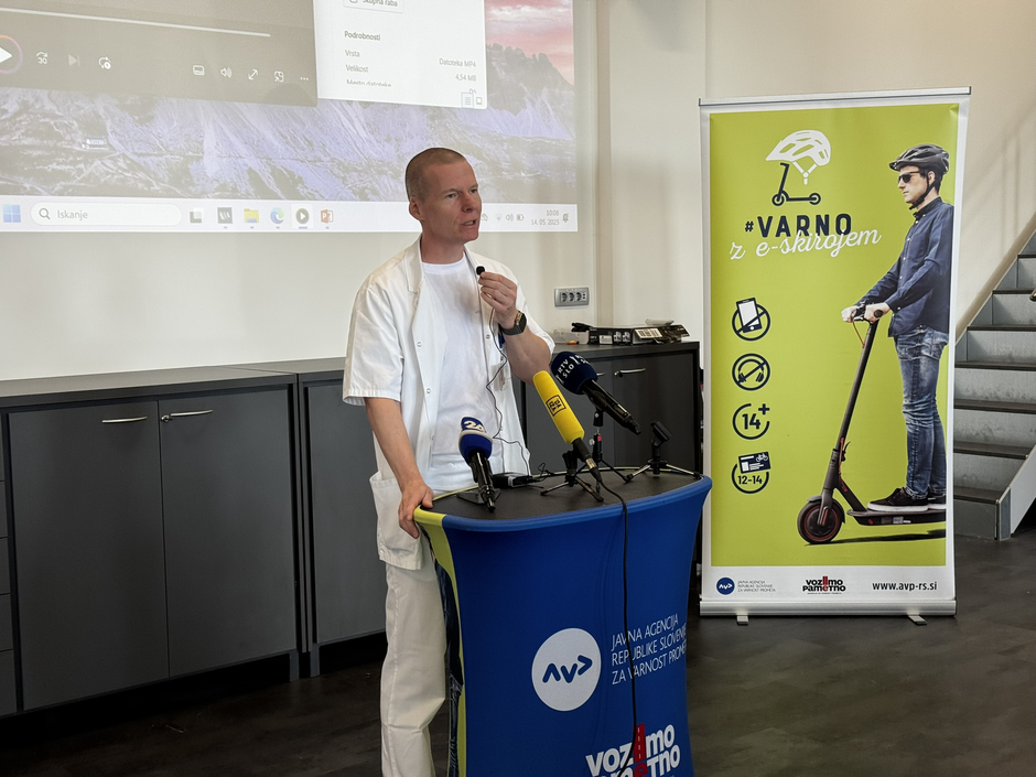 Predstavitev naprava za merjenje hitrosti e-skirojev | Avtor: Andrej Leban